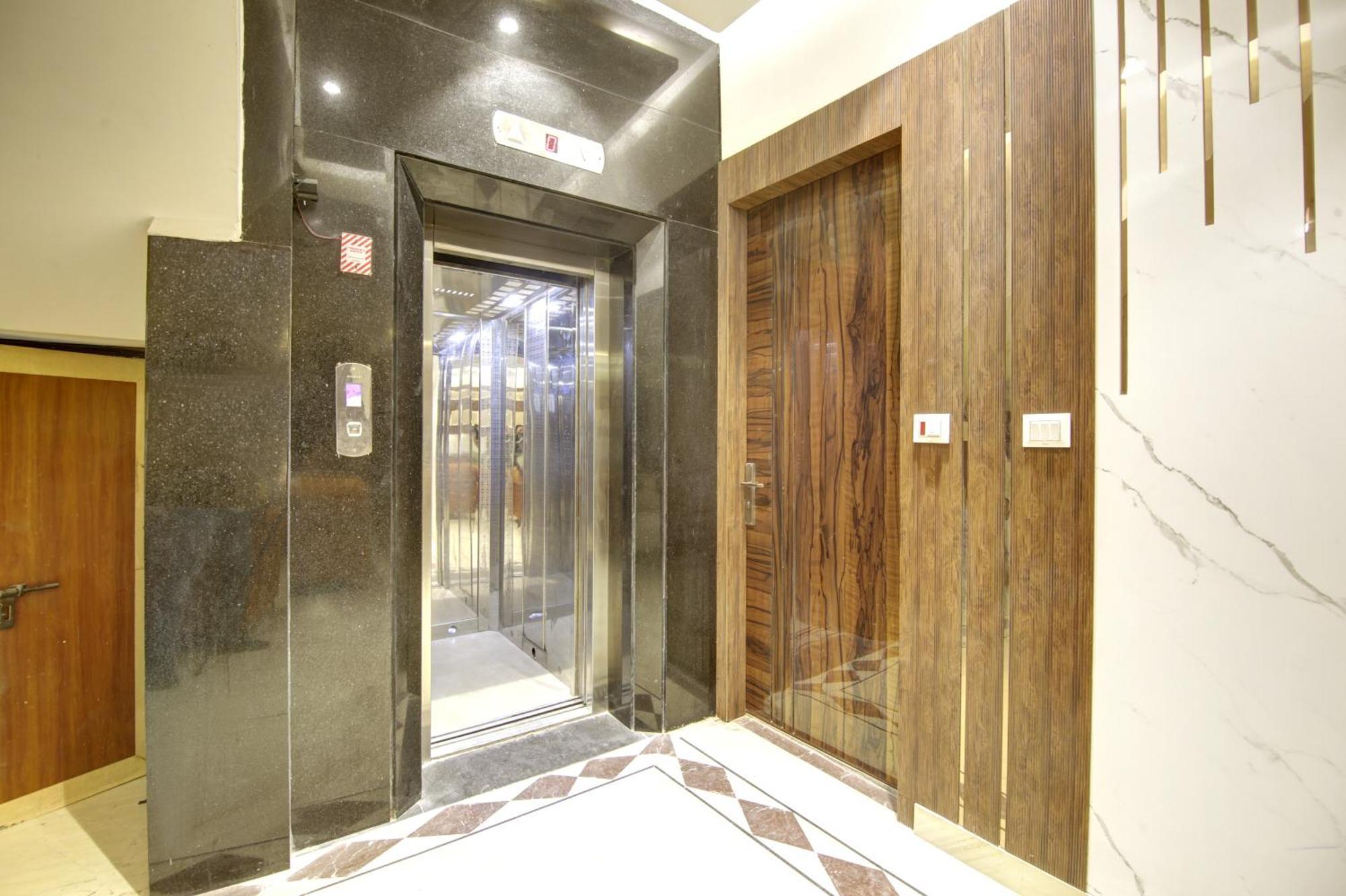Hotel Star Villa - Front Of New Delhi Railway Station & 5 Minute From Connaught Place Zewnętrze zdjęcie