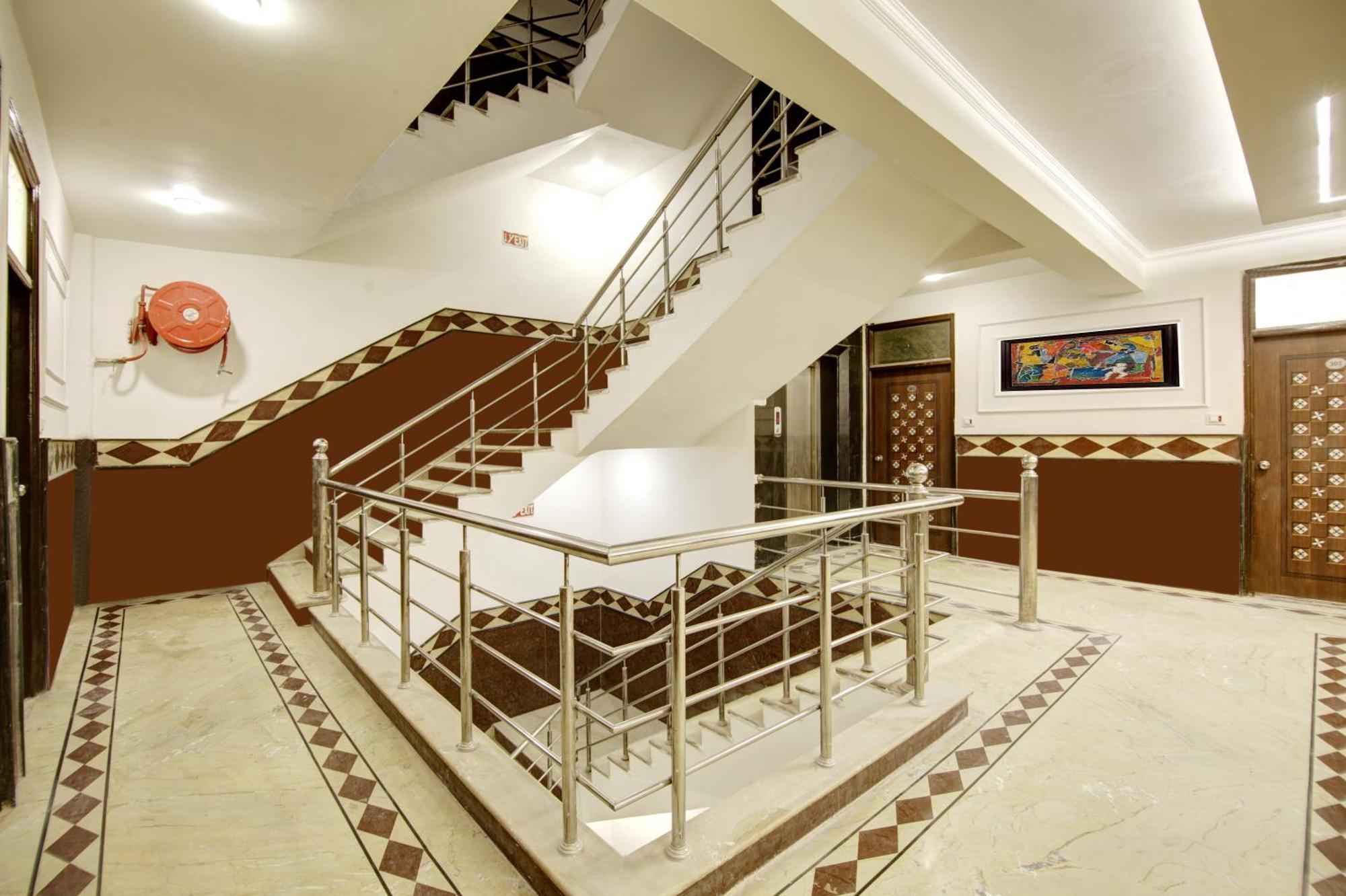 Hotel Star Villa - Front Of New Delhi Railway Station & 5 Minute From Connaught Place Zewnętrze zdjęcie